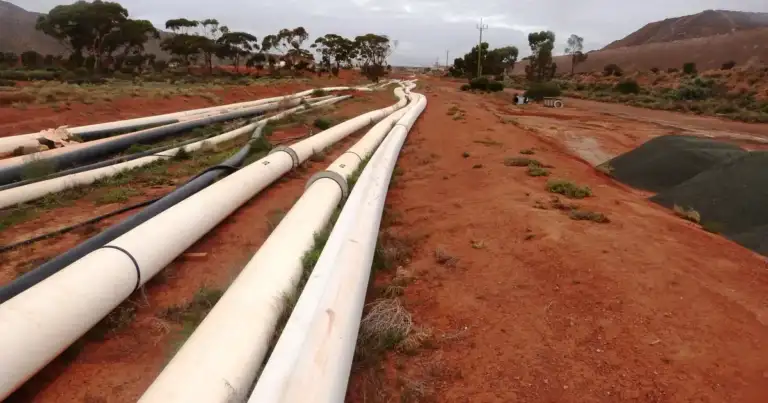 Bridger Pipeline pushes 550K barrels of crude through Montana. 2 Bridger Pipeline pushes 550K barrels of crude through Montana.