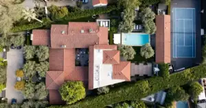 Bruce Willis' $41.25M BH home: The 2026 sale is fake.