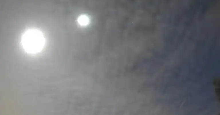 Verdant Flash: Fireball spotted soaring across WA sky 4 Verdant Flash: Fireball spotted soaring across WA sky