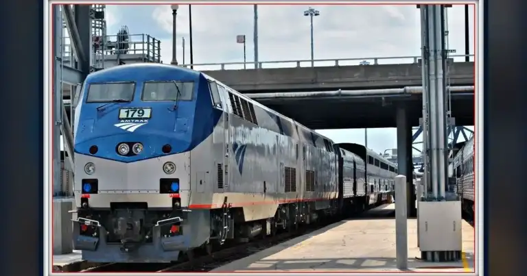Amtrak passengers endured 7 hours without food, water