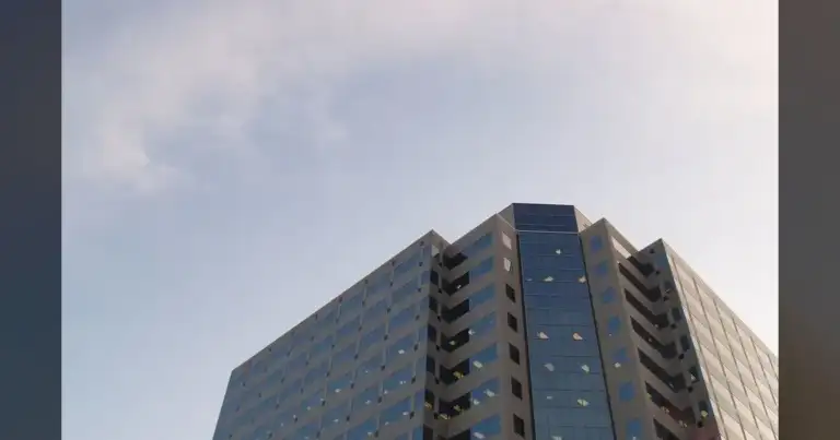Delaware banks fight bill that redirects millions to workers.