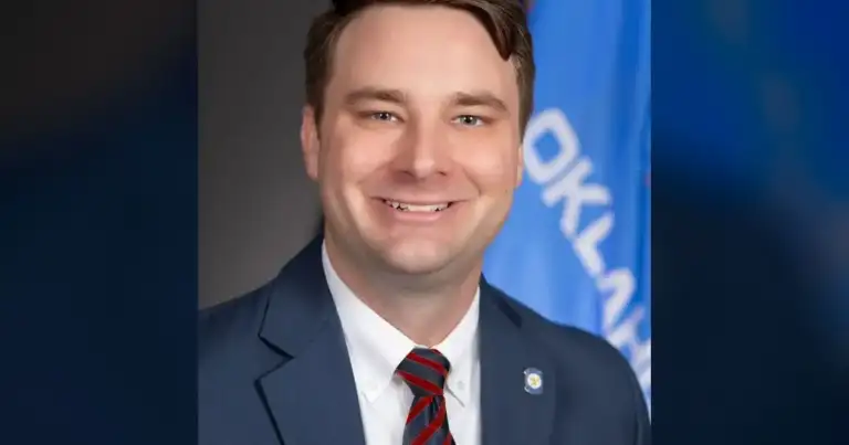 Oklahoma School Ditches Chromebooks Over Financial Crisis