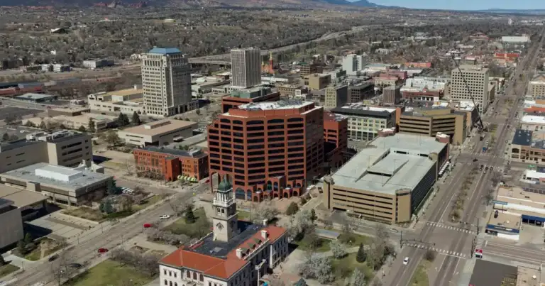 Colorado's Hottest Day Hits Early: Denver Nears 100°F 1 Colorado's Hottest Day Hits Early: Denver Nears 100°F